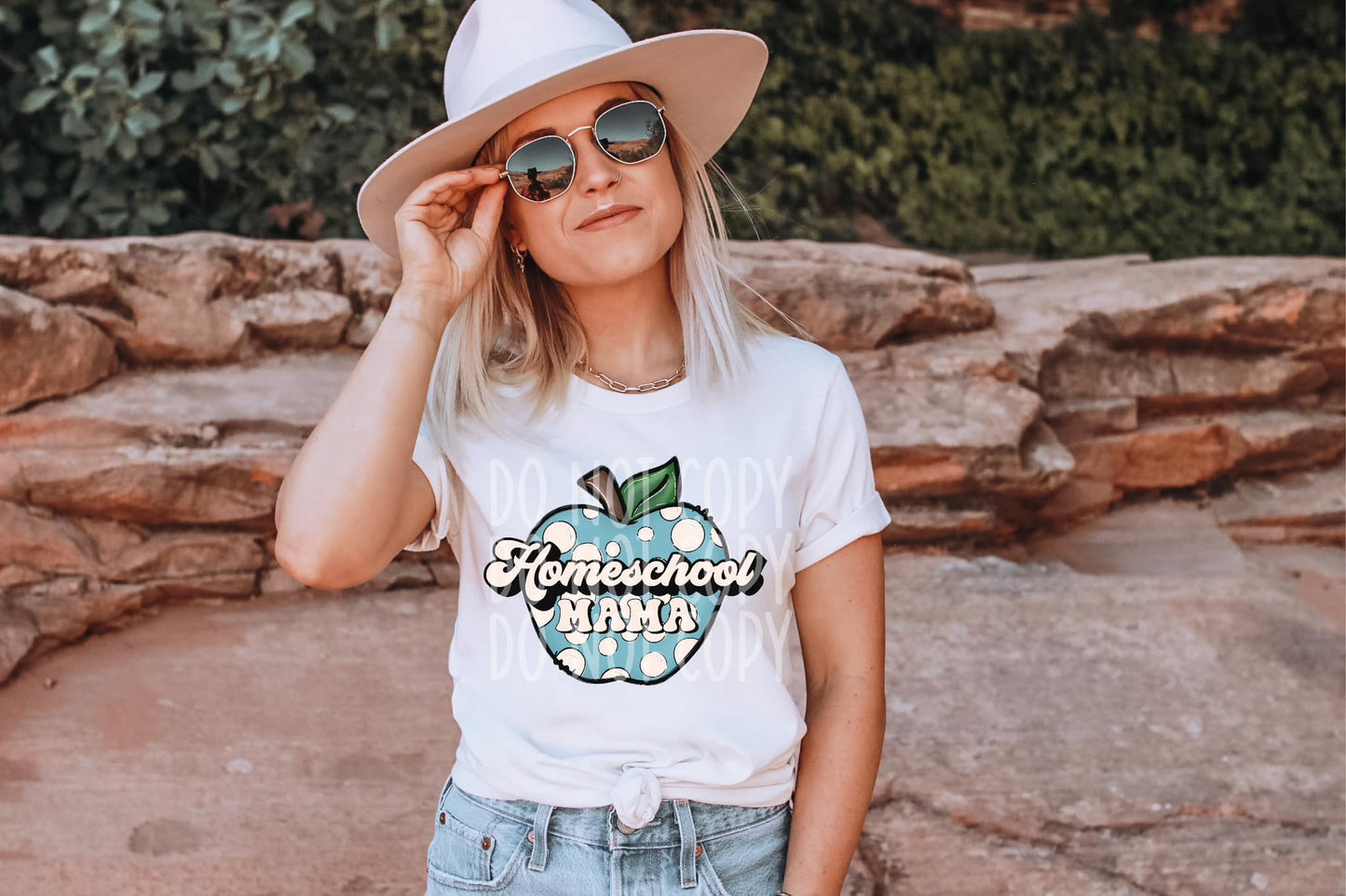 Homeschool Mama Apple DTF - Texas Transfers and Designs