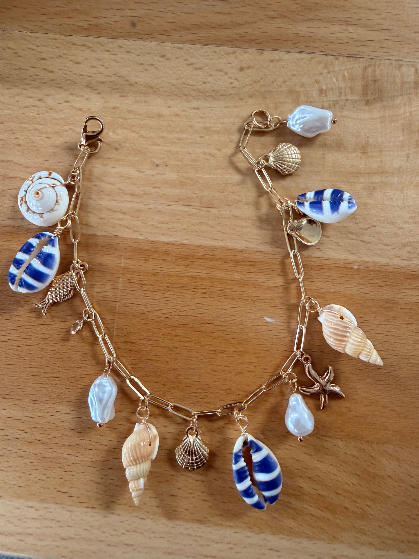 Seaside Treasures Blue and Gold Shell Hat Chain