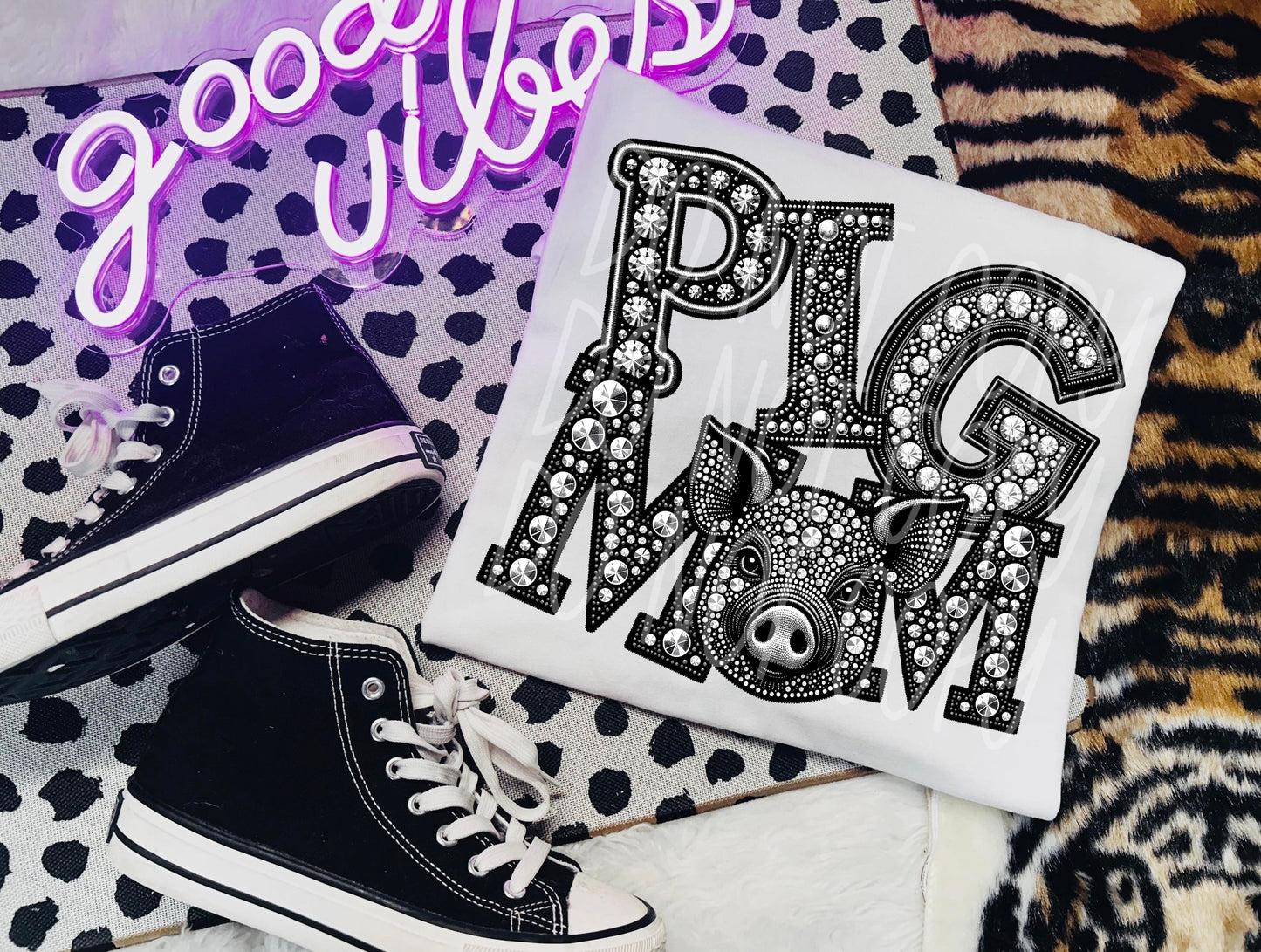 Pig Mom Faux Rhinestone DTF - Texas Transfers and Designs