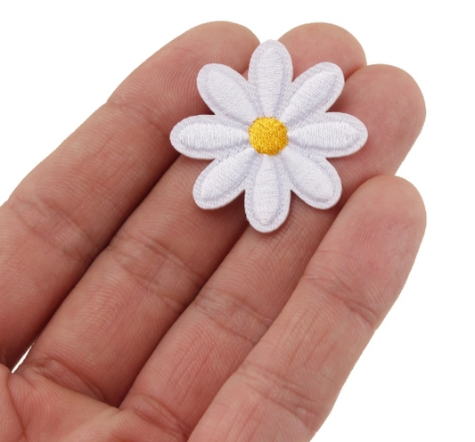 Small Daisy Iron-On PATCH