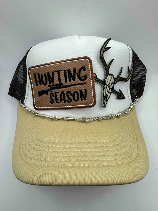 Arrow/Deer Skull Hunting Iron-On PATCH - Texas Transfers and Designs
